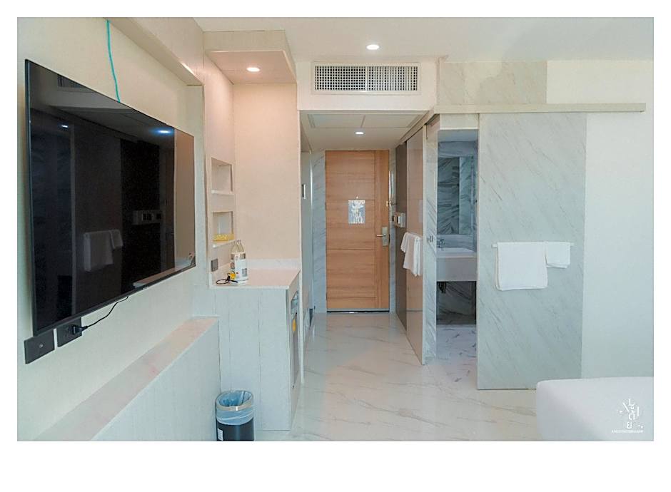 Aramis Hotel Kamphaeng Phet