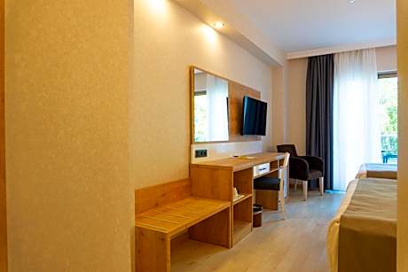 Superior Family Room