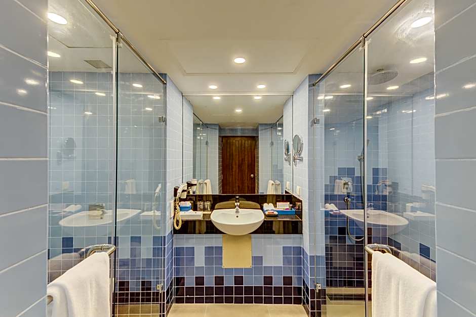 Photo 1 of 5 of Suite, Corner, Ocean View