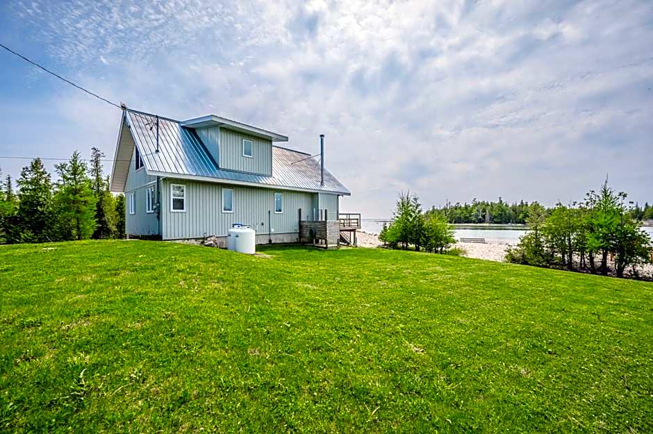 Elysium - Perfect Waterfront for the Holidays