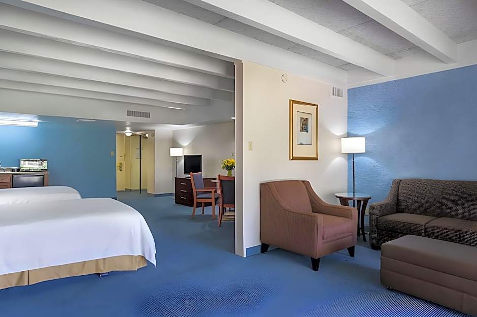 Independence 47 Hotel