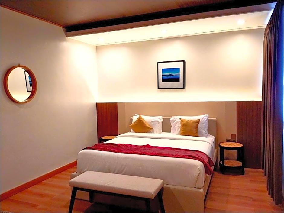 Photo 1 of 6 of Family Suite