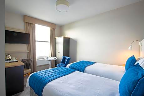 Twin Room with Sea View