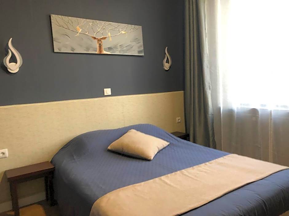 L'EMBLEME - BOUTIQUE HOTEL