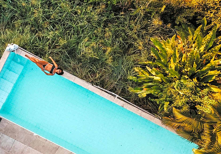 Banana Leaf Eco Hostel