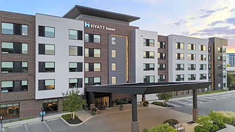 Hyatt House Columbus OSU / Short North