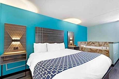 2 Bedroom King Suite with Jacuzzi - Non Smoking