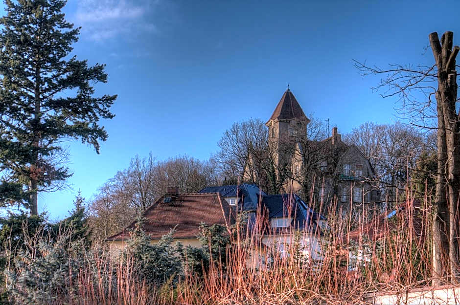 West Hotel an der Sächsischen Weinstrasse