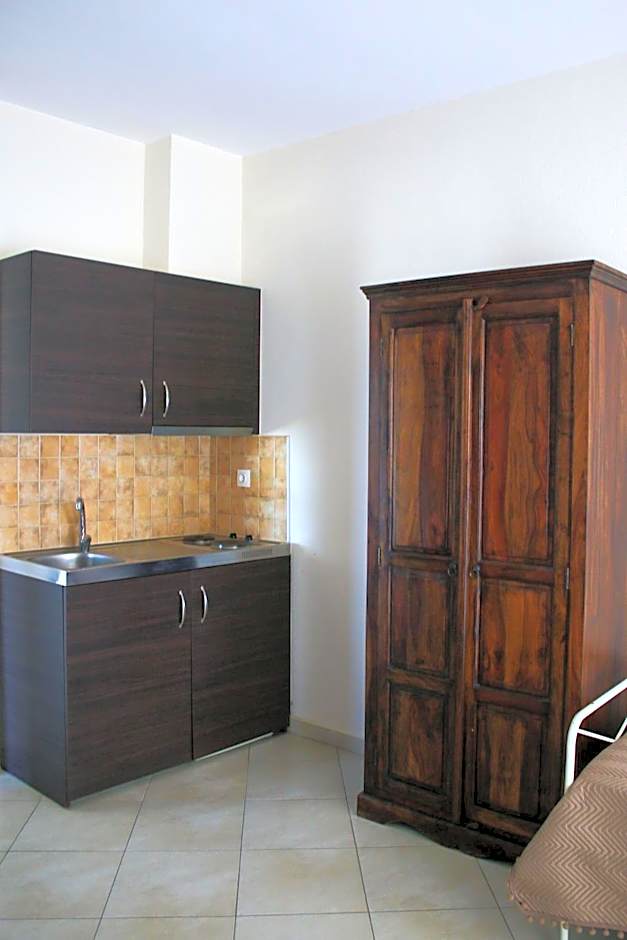 Studios Liotrivi Ouranoupolis