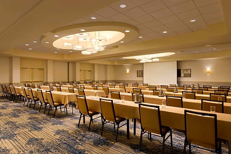 Embassy Suites By Hilton Boston Waltham