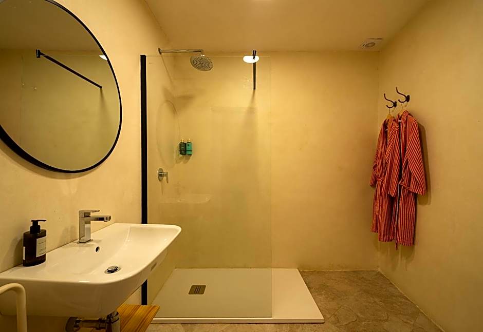 VICTORIA - by Ático73