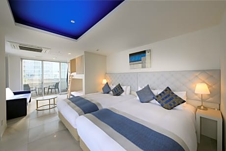 Executive Twin Room with Balcony - Non Smoking - Annex