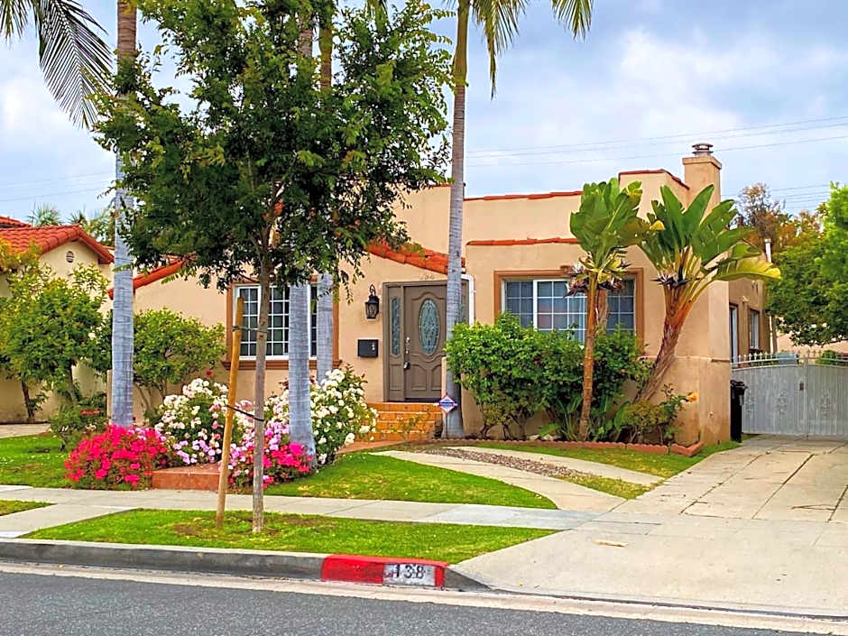 Beverly Hills 2BD