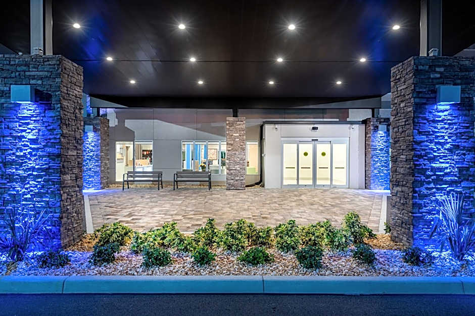 Holiday Inn Express and Suites Punta Gorda By IHG