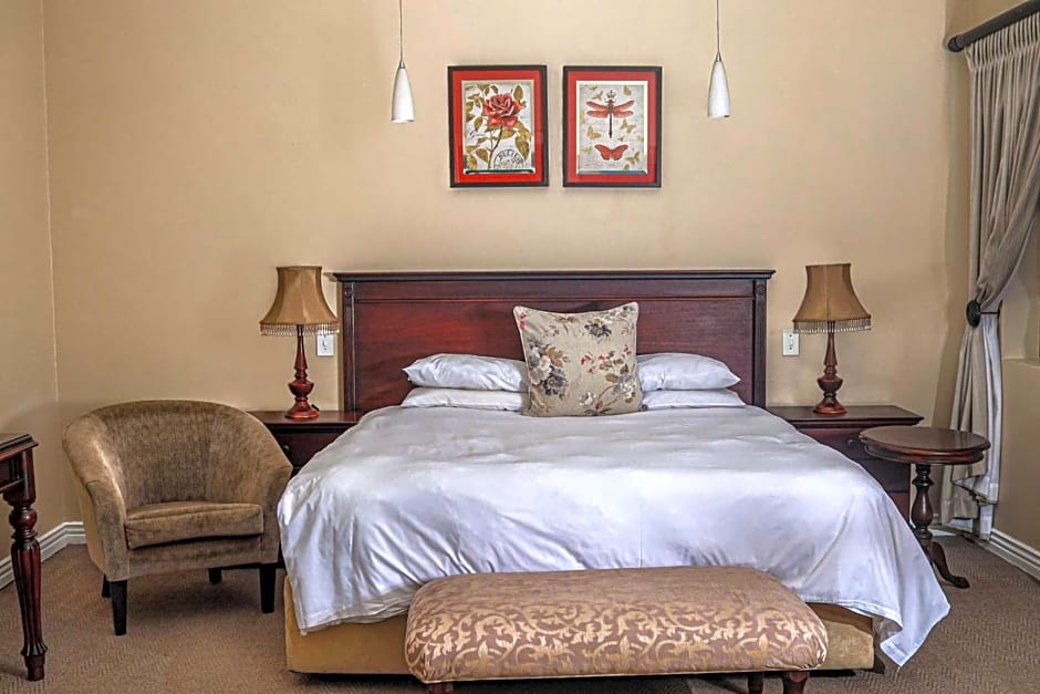 Photo 1 of 7 of Double Room