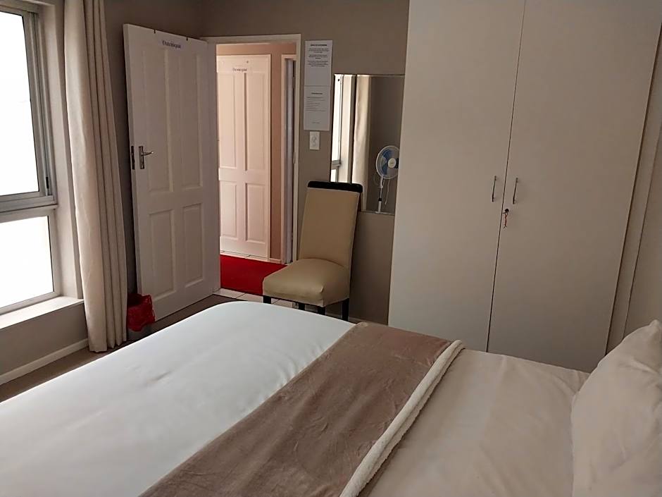 Serenity Shores Backpackers