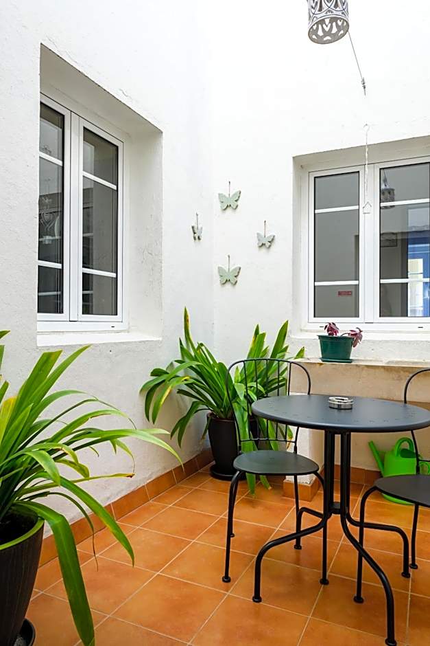 Loulé Coreto Guesthouse – Loule, CO