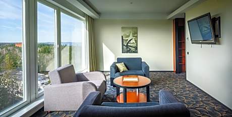 Junior Suite with Spa Access