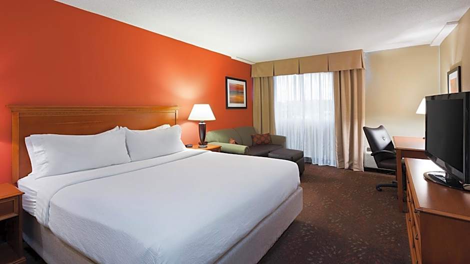 Holiday Inn Cincinnati-Riverfront By IHG