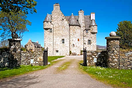 Barcaldine Castle