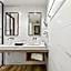 DOM Boutique Hotel