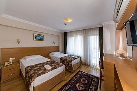 Twin Room with Sea View