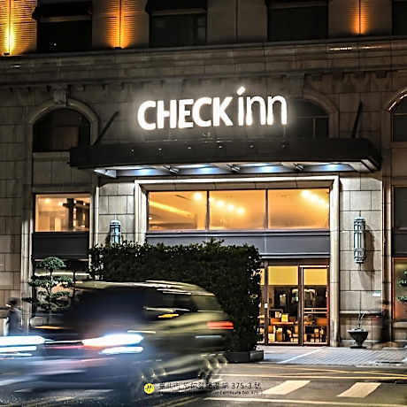 CHECK inn Taipei Neihu