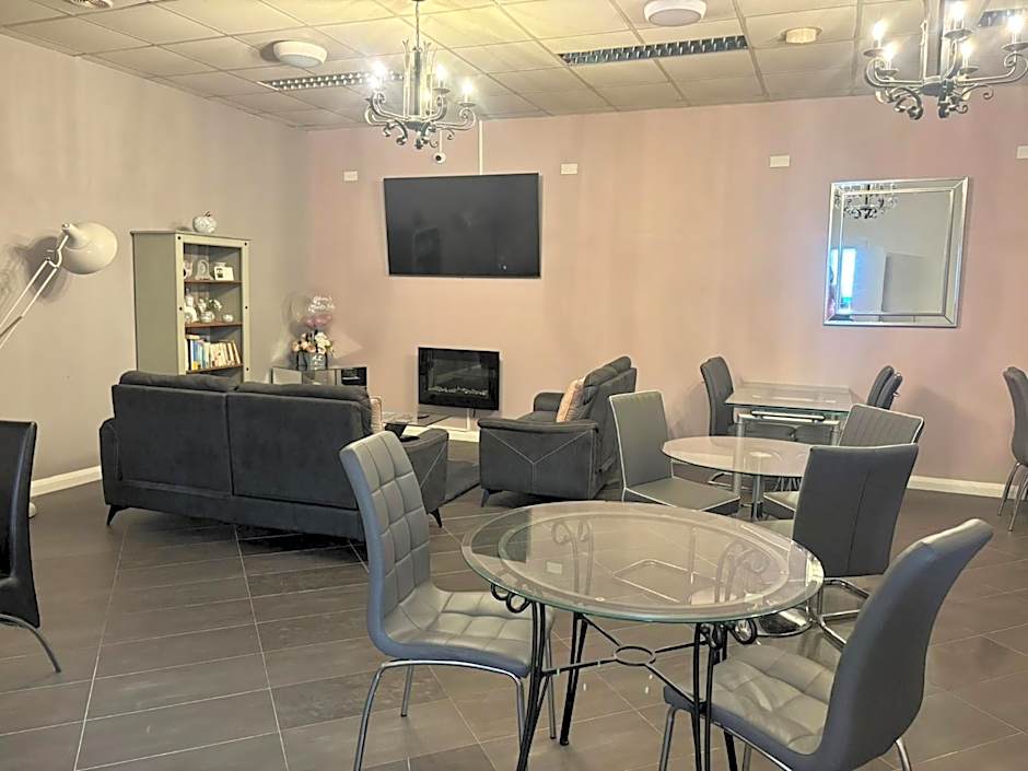 Atlantic Lodge, Main Street Ardara