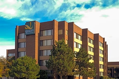 Quality Inn & Suites Orland Park - Chicago
