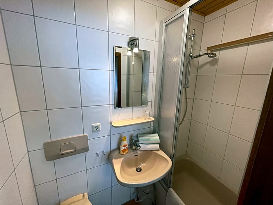 Ferienwohnungen Haus zur Linde
