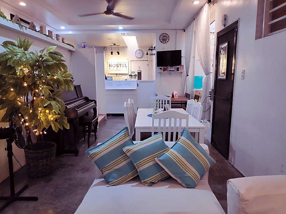 CROSSROADS HOSTEL MANILA