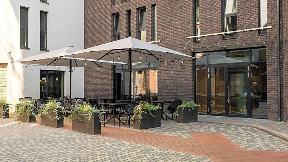 Wellton Riverside SPA Hotel