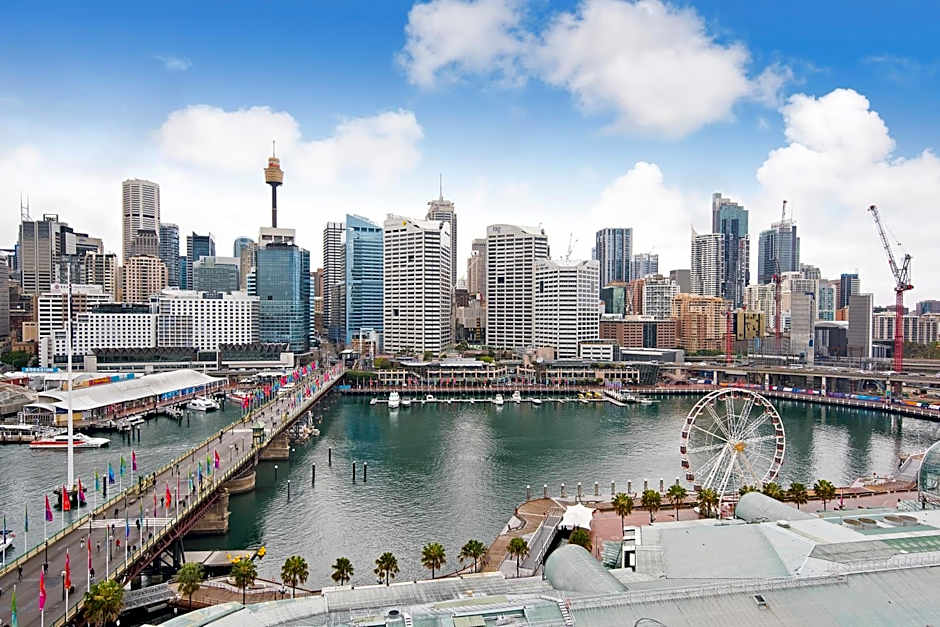 Darling Harbour Getaway