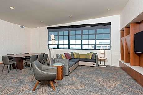 Presidential Suite, Bedroom 1: 1 King, Bedroom 2: 1 King