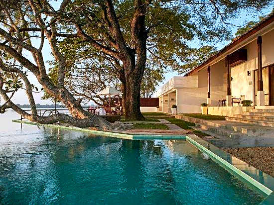 Ekho Lake House Polonnaruwa