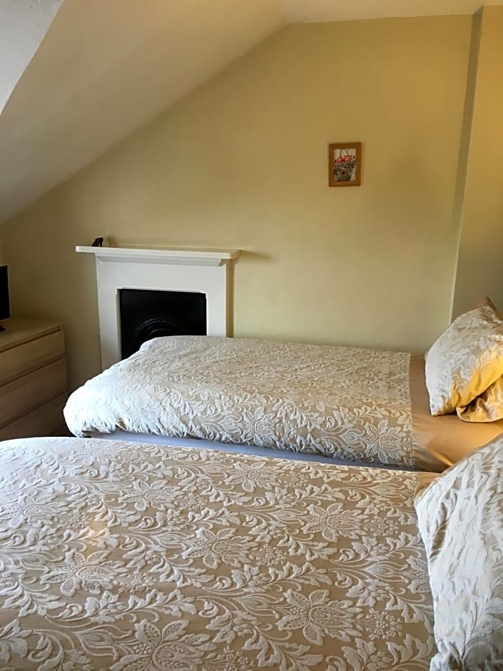 The Townhouse B and B free continental breakfast included