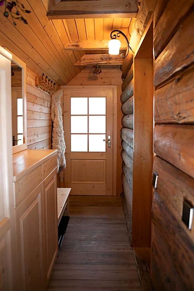 Wood house Irena-Počitniška hiša