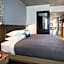 Moxy by Marriott Seattle Downtown