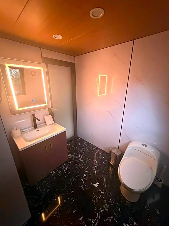 La Estela NatureSuite