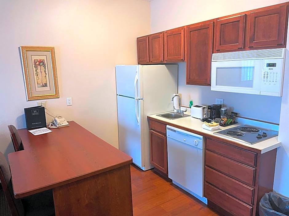 River Hills Hotel- Mankato