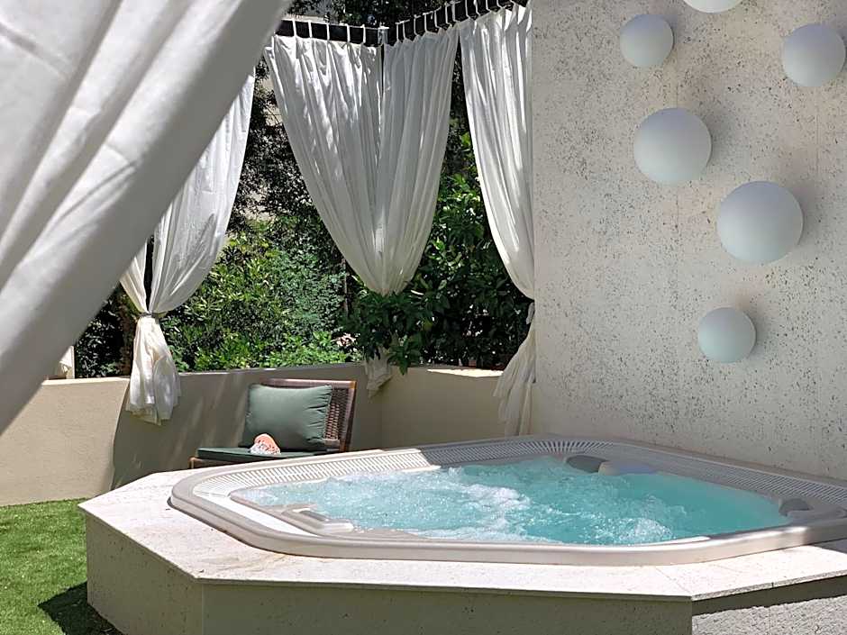 Chateau De Siran - Hotel & Spa