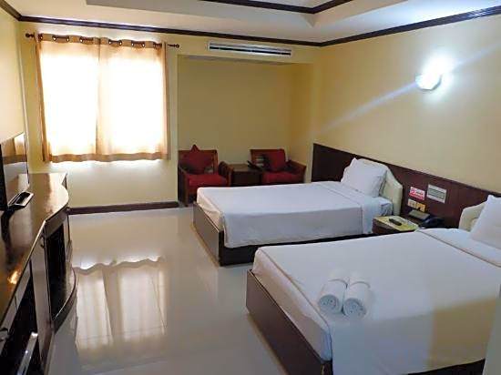 Auychai Grand Hotel