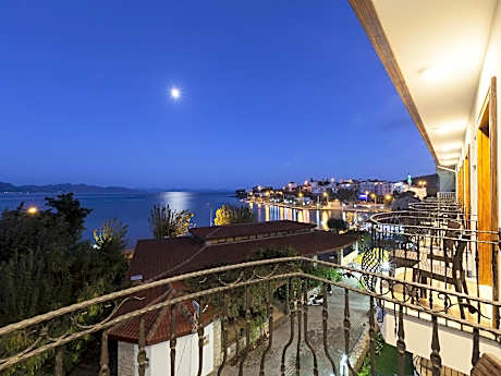 Deluxe Double Room with Sea View