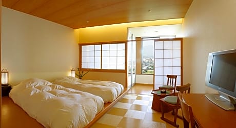 Superior Room with Private Bathroom