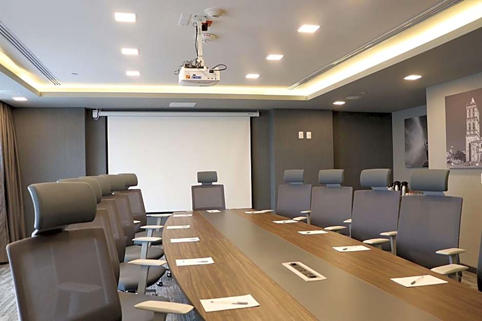 Hampton Inn & Suites By Hilton Puebla