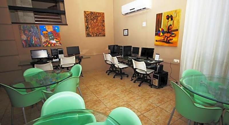 Des Arts Super Economico