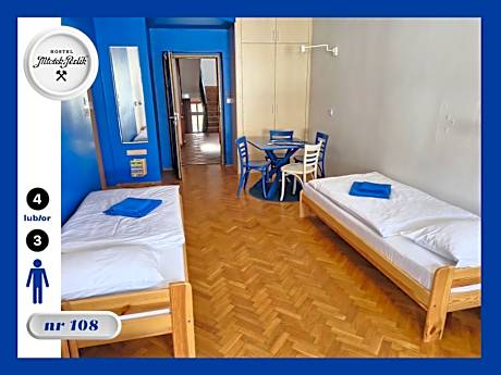 Quadruple Room with Private Bathroom