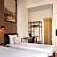 Quentin Museum Square Hotel