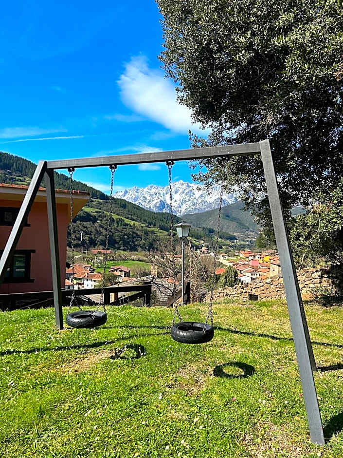 Apartamentos La Montaña