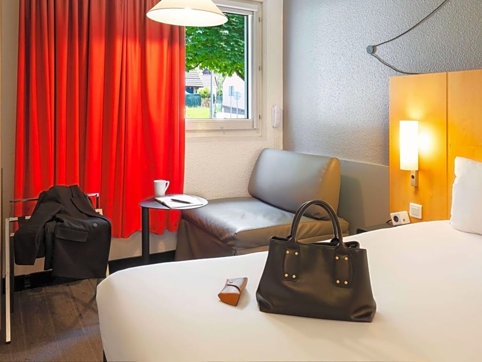 ibis Cergy-Pontoise Le Port